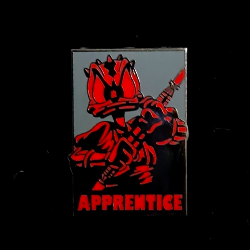 Donald Duck Sith Apprentice Disney Collector Pin